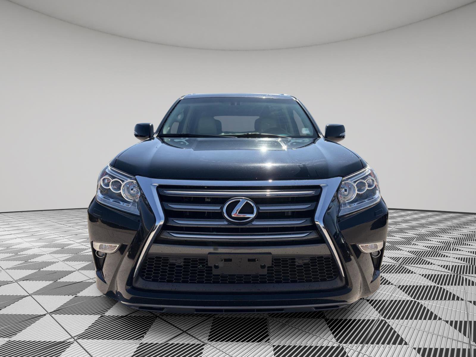 Used 2016 Lexus GX 460 Luxury w/ Preferred Accessory Package image 2