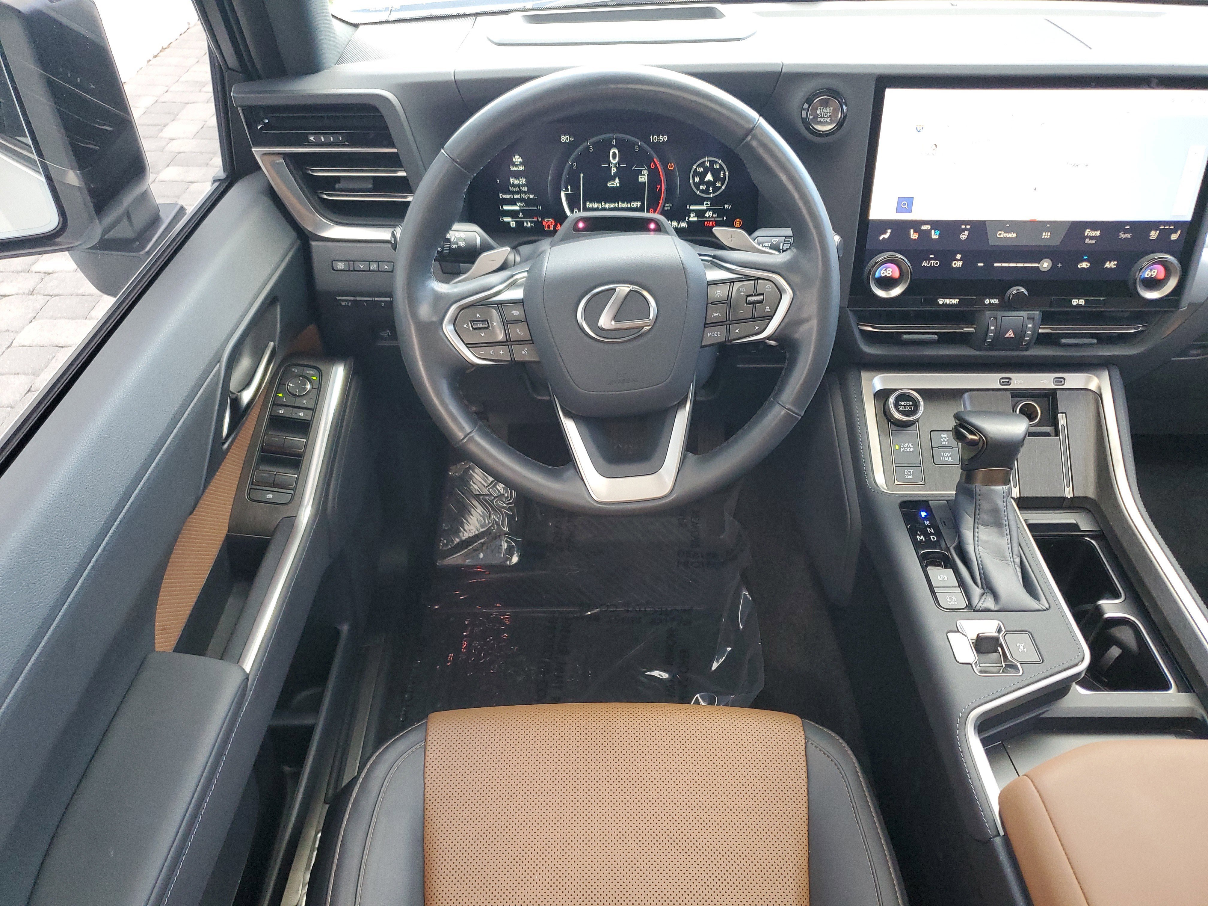 Used 2024 Lexus GX 550 image 15