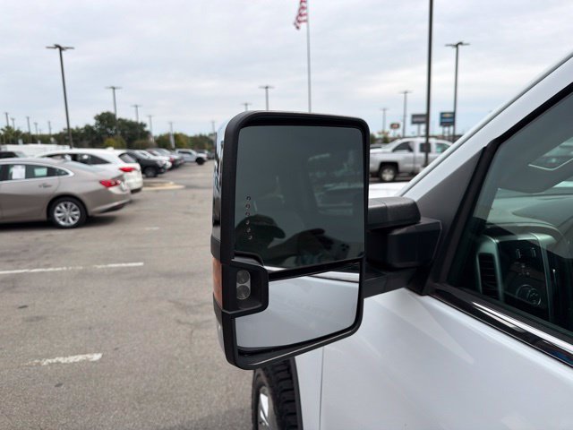 Used 2017 GMC Sierra 2500 SLT w/ Duramax Plus Package AWD/4WD image 32
