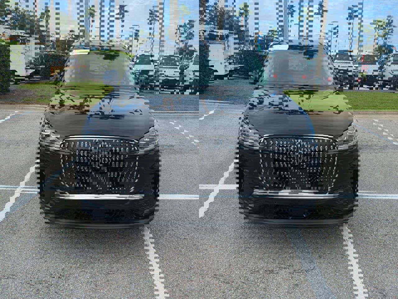 Certified 2025 Lincoln Aviator Reserve w/ Illumination Package image 9