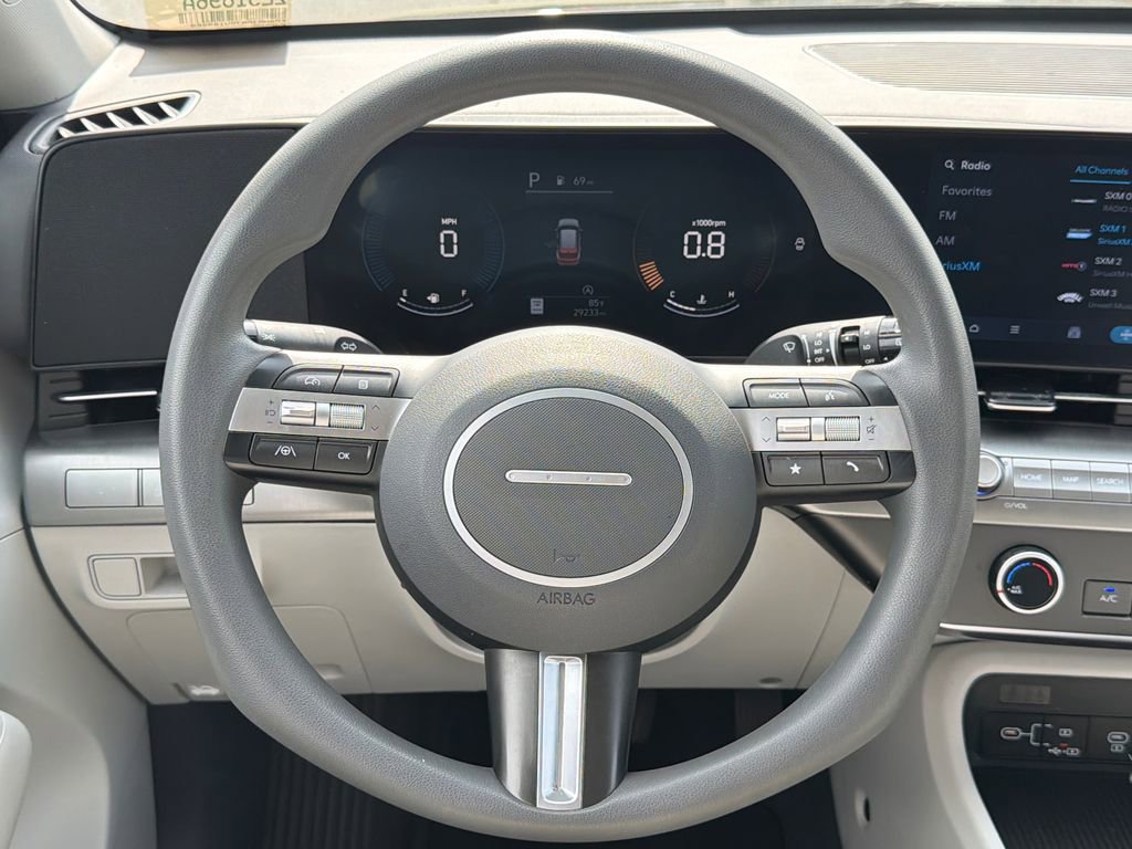 Used 2024 Hyundai Kona SE image 23