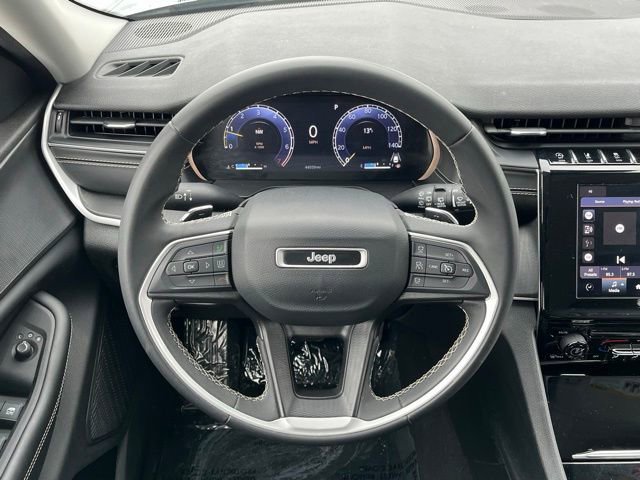 Used 2023 Jeep Grand Cherokee L Laredo AWD/4WD image 11