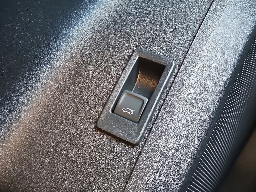 New 2025 Audi Q5 Premium Plus image 16