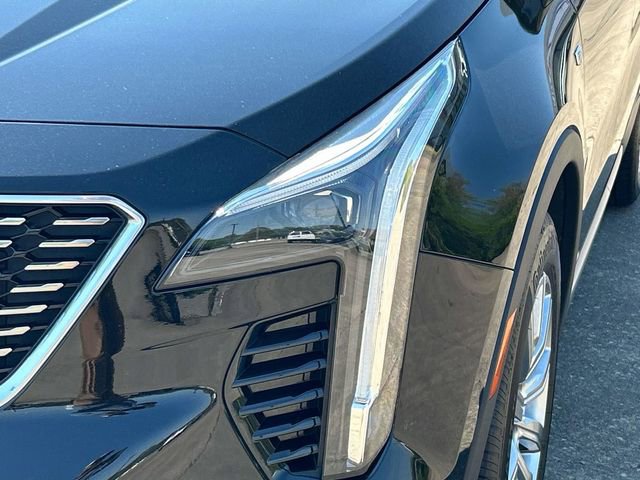 Used 2023 Cadillac XT4 Premium Luxury w/ Technology Package FWD image 10