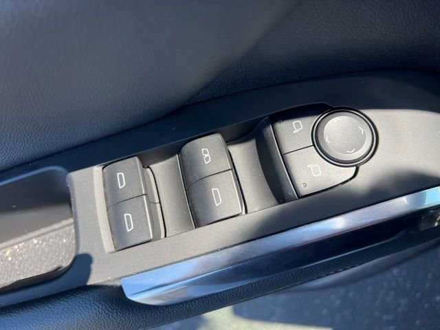 Used 2025 Chevrolet Traverse LT AWD/4WD image 32