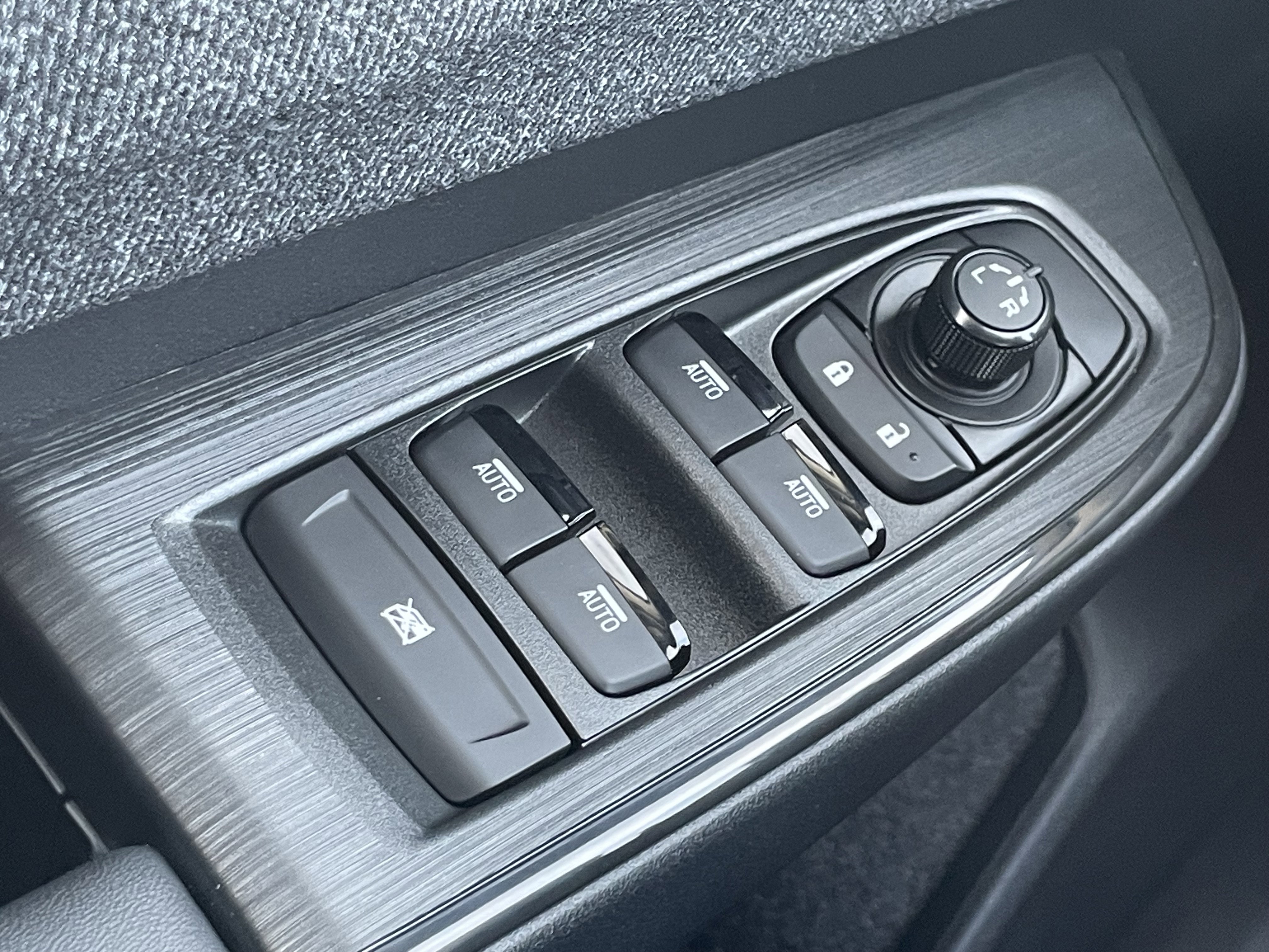 New 2026 Subaru Outback Limited AWD/4WD image 16