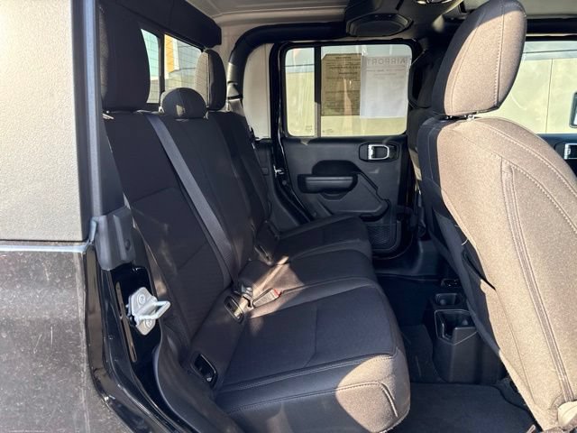 Used 2022 Jeep Gladiator Sport AWD/4WD image 11