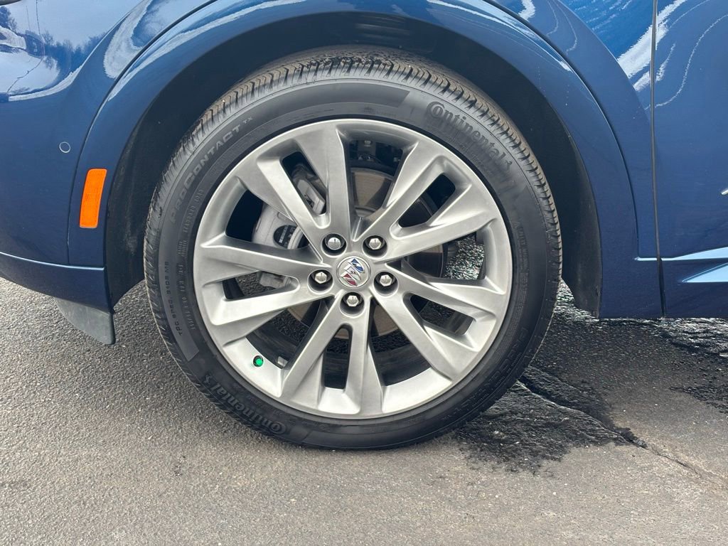 Used 2023 Buick Envision Avenir image 11