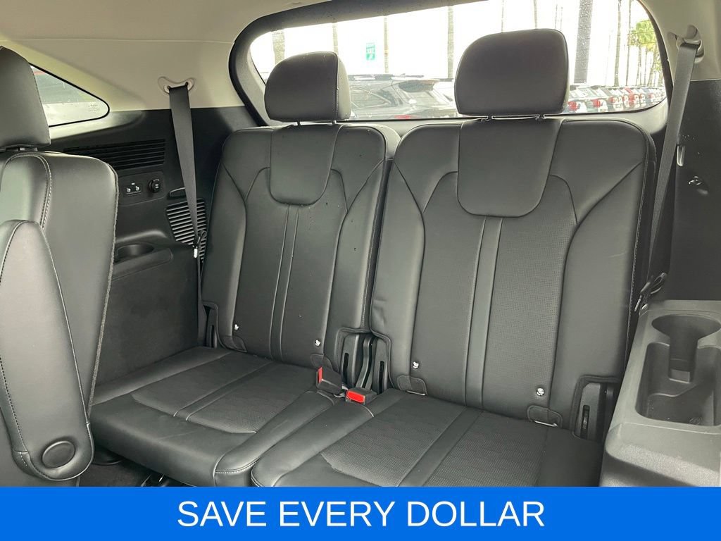 Used 2024 Kia Sorento EX w/ Panoramic Sunroof Package FWD image 18