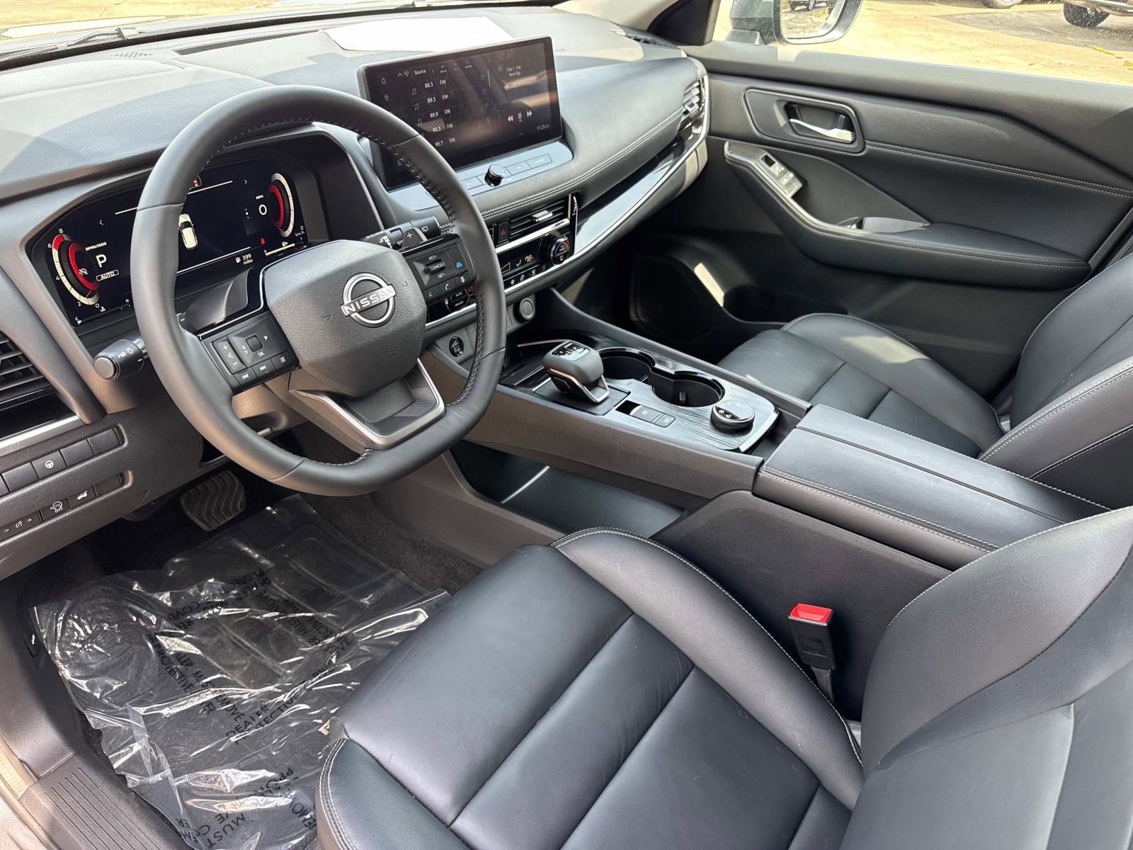 Used 2026 Nissan Rogue SL image 21