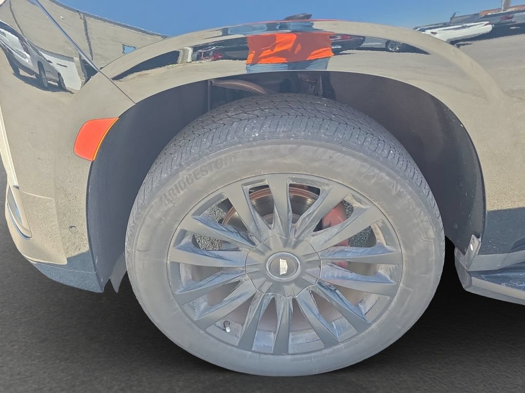 Used 2022 Cadillac Escalade ESV Premium Luxury RWD image 4