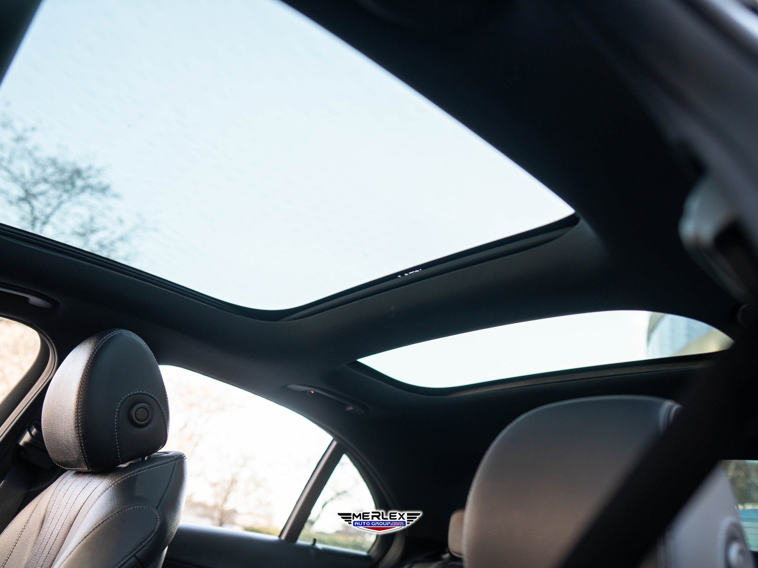Used 2019 Mercedes-Benz E 300 4MATIC w/ Premium 1 Package image 40