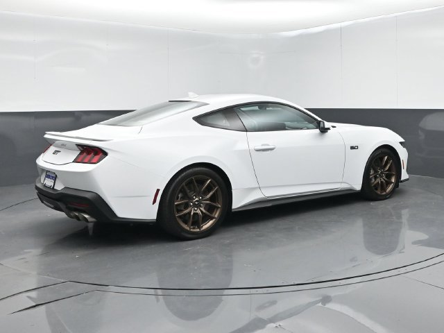 Used 2025 Ford Mustang GT Premium RWD image 8
