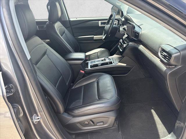 Used 2021 Ford Explorer Limited w/ Equipment Group 301A RWD image 28
