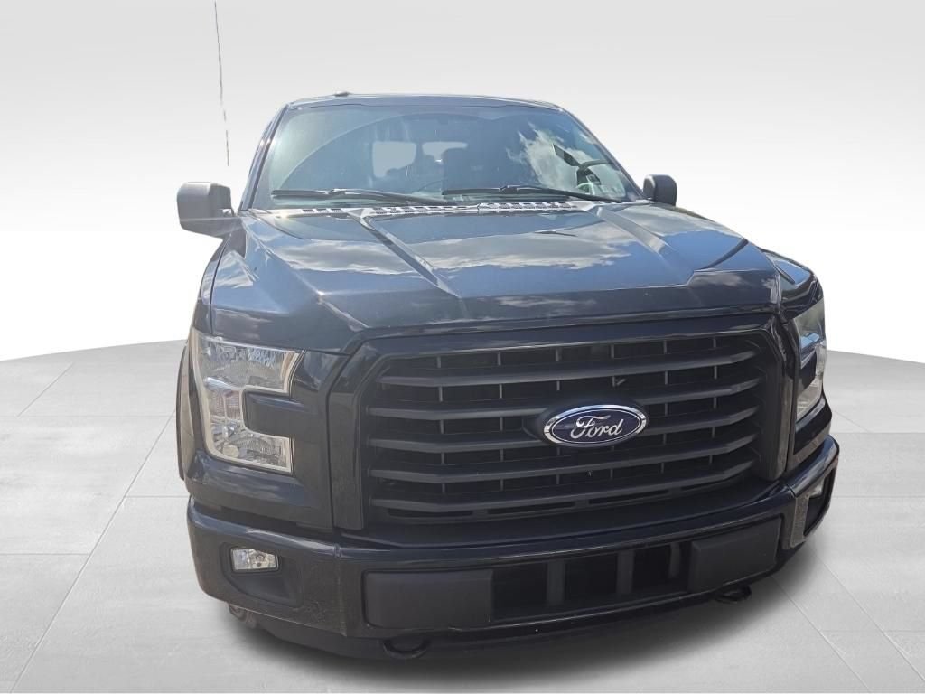 Used 2016 Ford F150 XLT w/ Equipment Group 302A Luxury AWD/4WD image 13