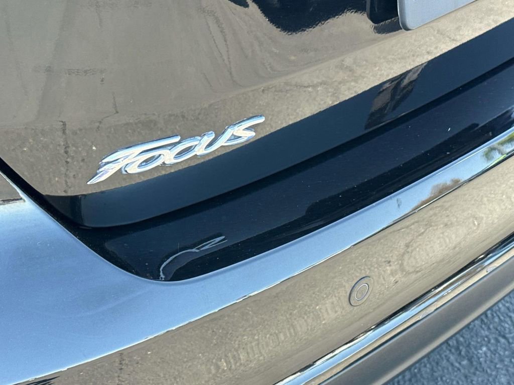 Used 2017 Ford Focus SEL image 7