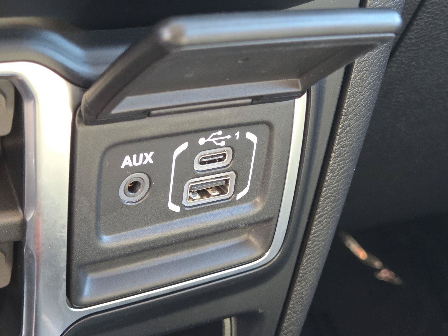 Used 2023 Jeep Gladiator Sport AWD/4WD image 25