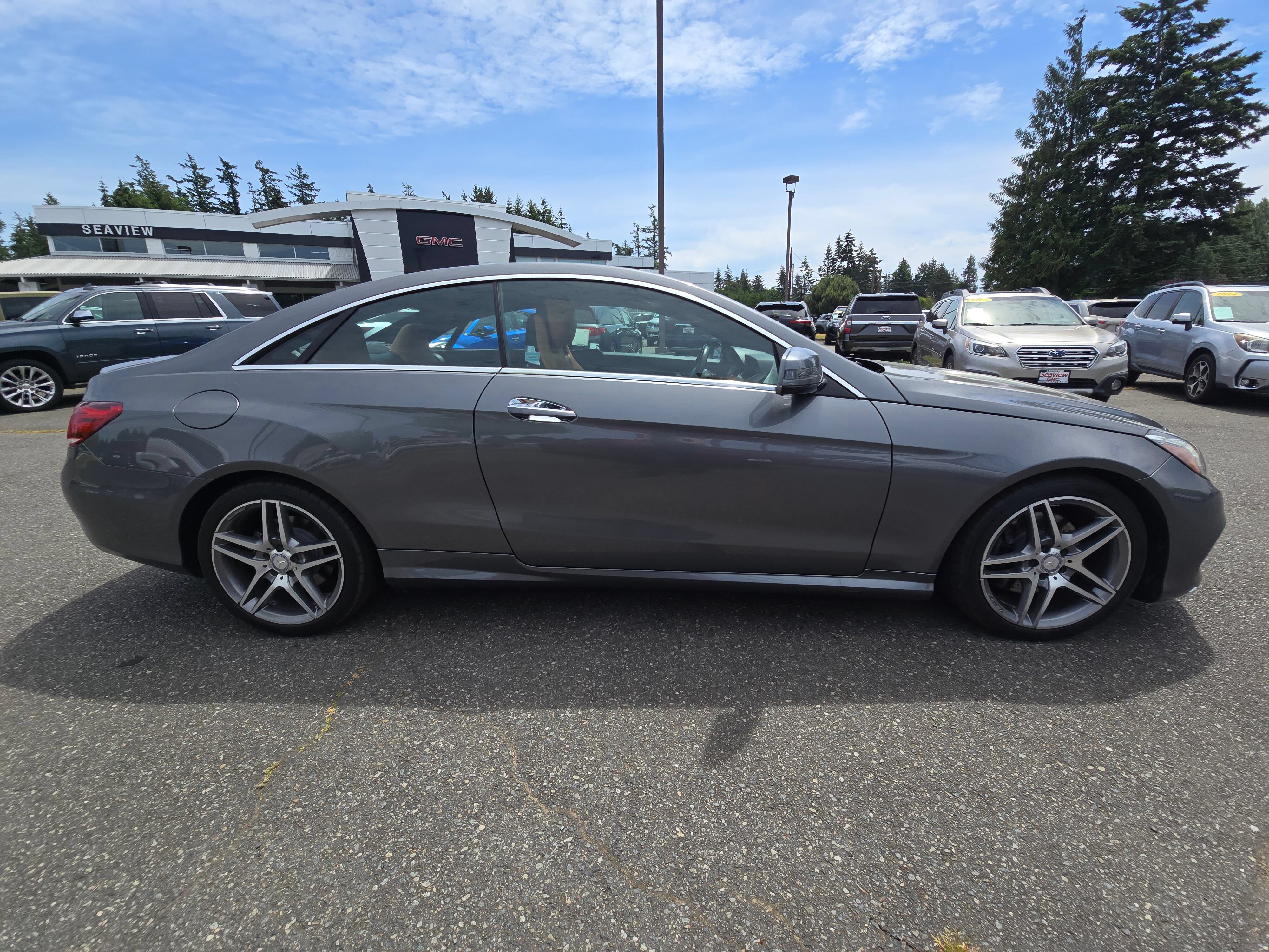 Used 2017 Mercedes-Benz E 400 4MATIC Coupe image 2