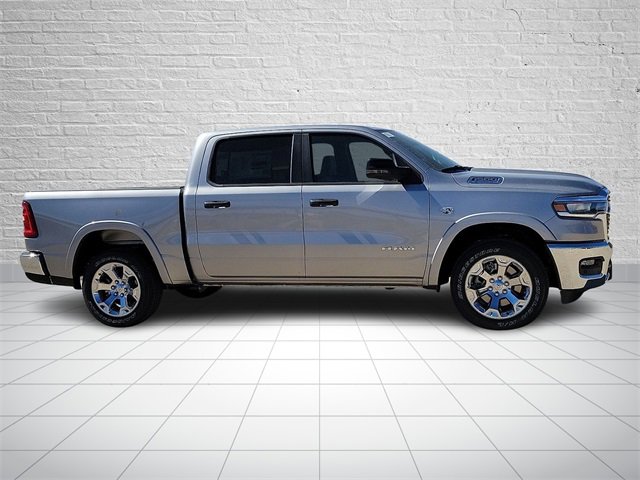 New 2026 RAM 1500 4x4 Crew Cab image 5
