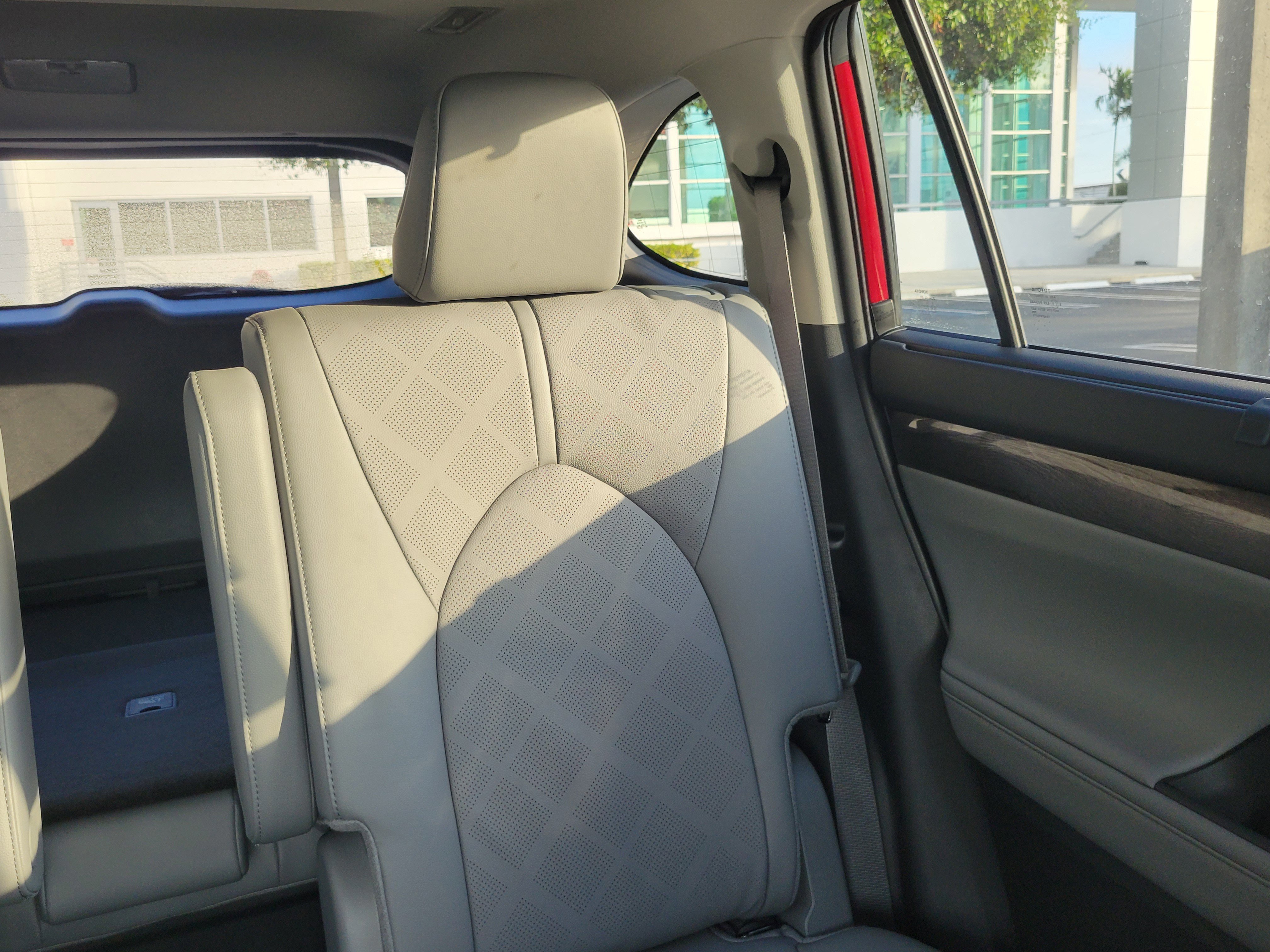 New 2026 Toyota Highlander Platinum AWD/4WD image 23