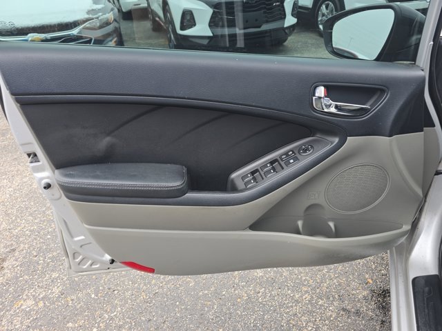 Used 2015 Kia Forte LX image 16