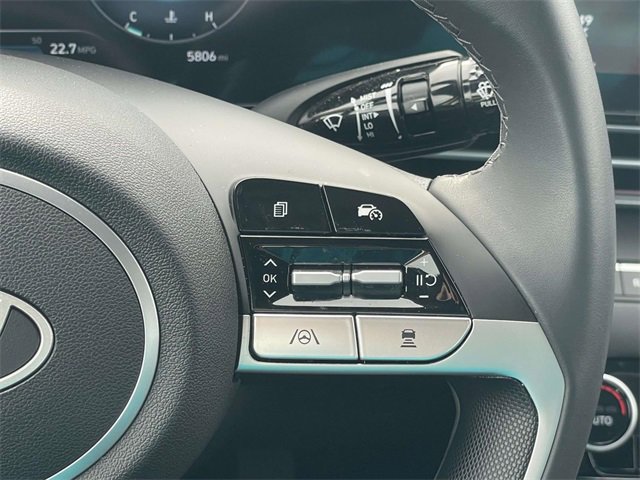 Certified 2025 Hyundai Elantra SEL image 16