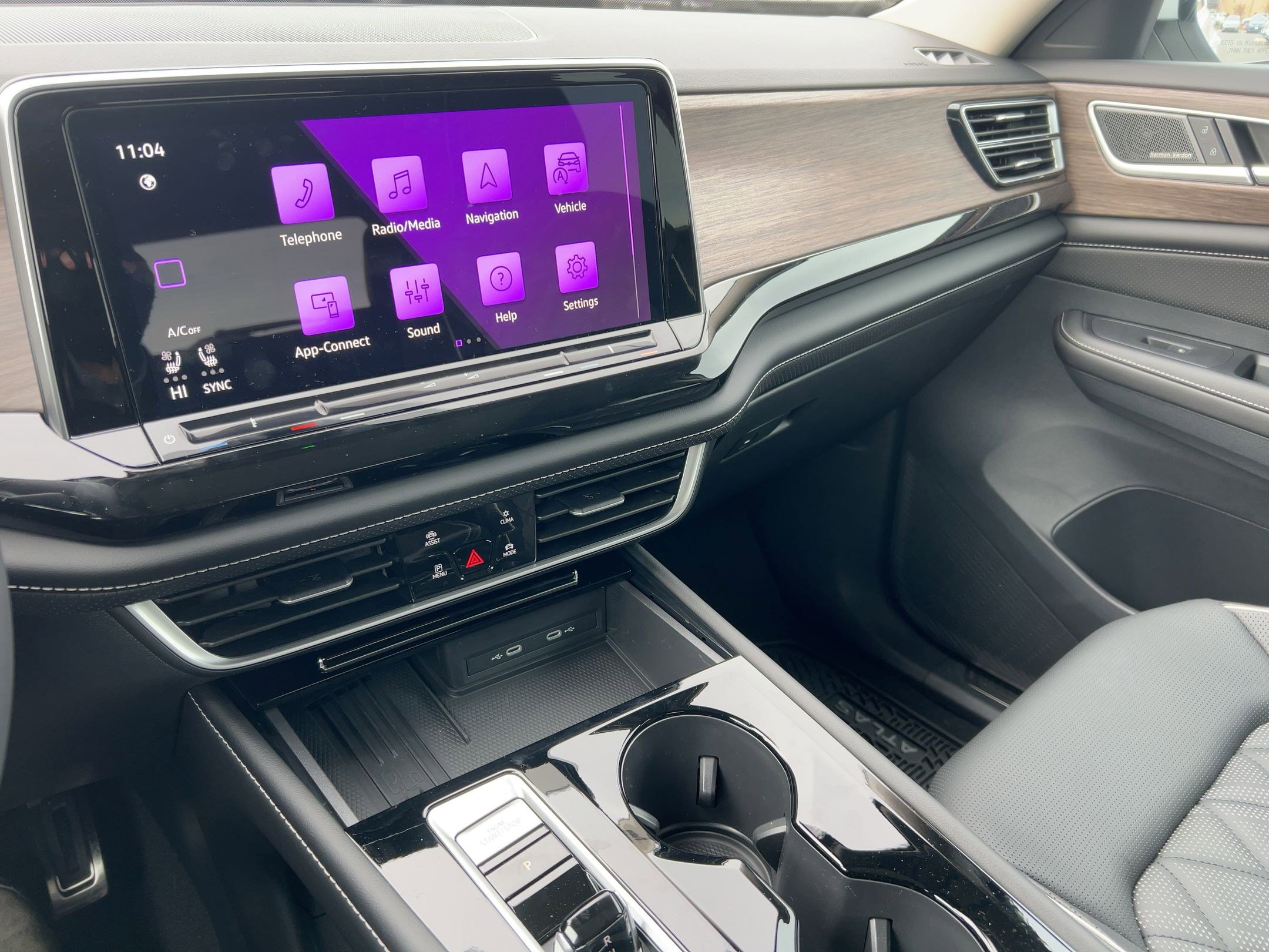 New 2026 Volkswagen Atlas SEL Premium R-Line image 25