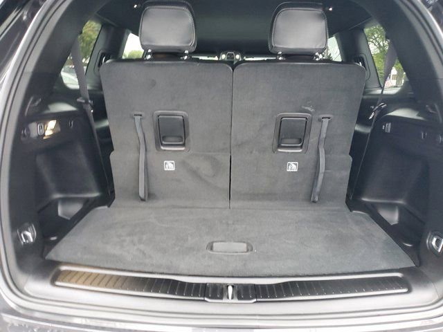 Used 2023 Jeep Grand Cherokee L Laredo RWD image 8