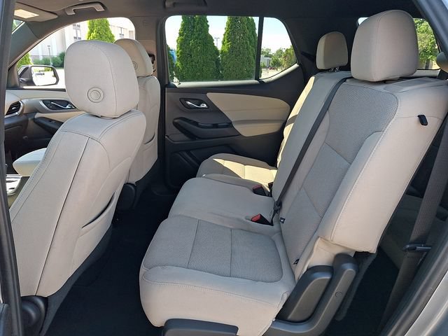 Certified 2023 Chevrolet Traverse LS w/ Midnight/Sport Edition AWD/4WD image 10