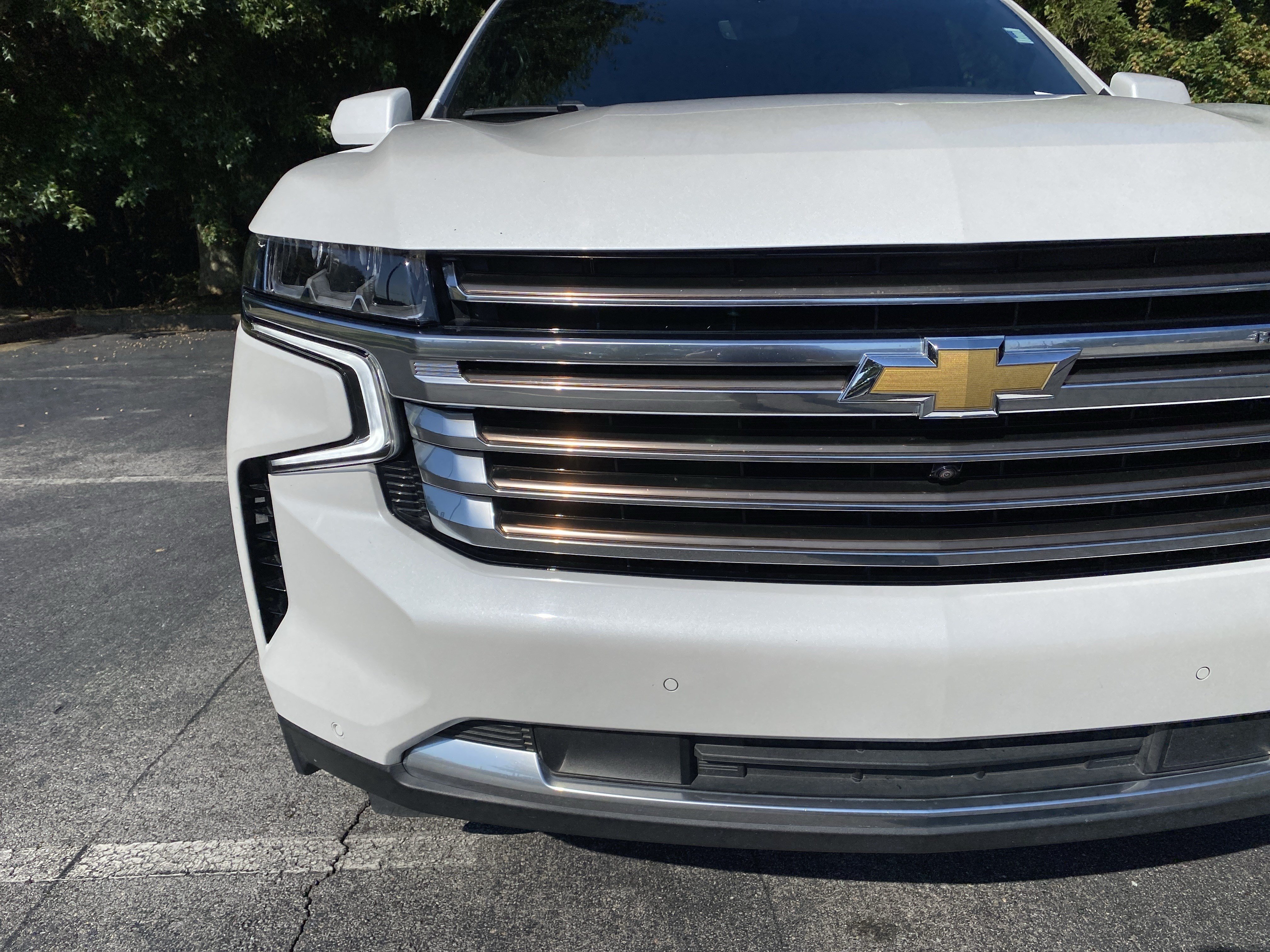 Used 2023 Chevrolet Suburban High Country AWD/4WD image 14
