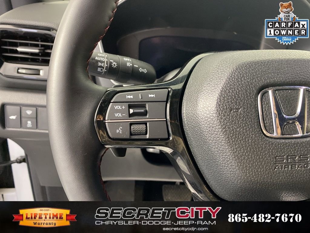 Used 2025 Honda Pilot Black Edition image 15