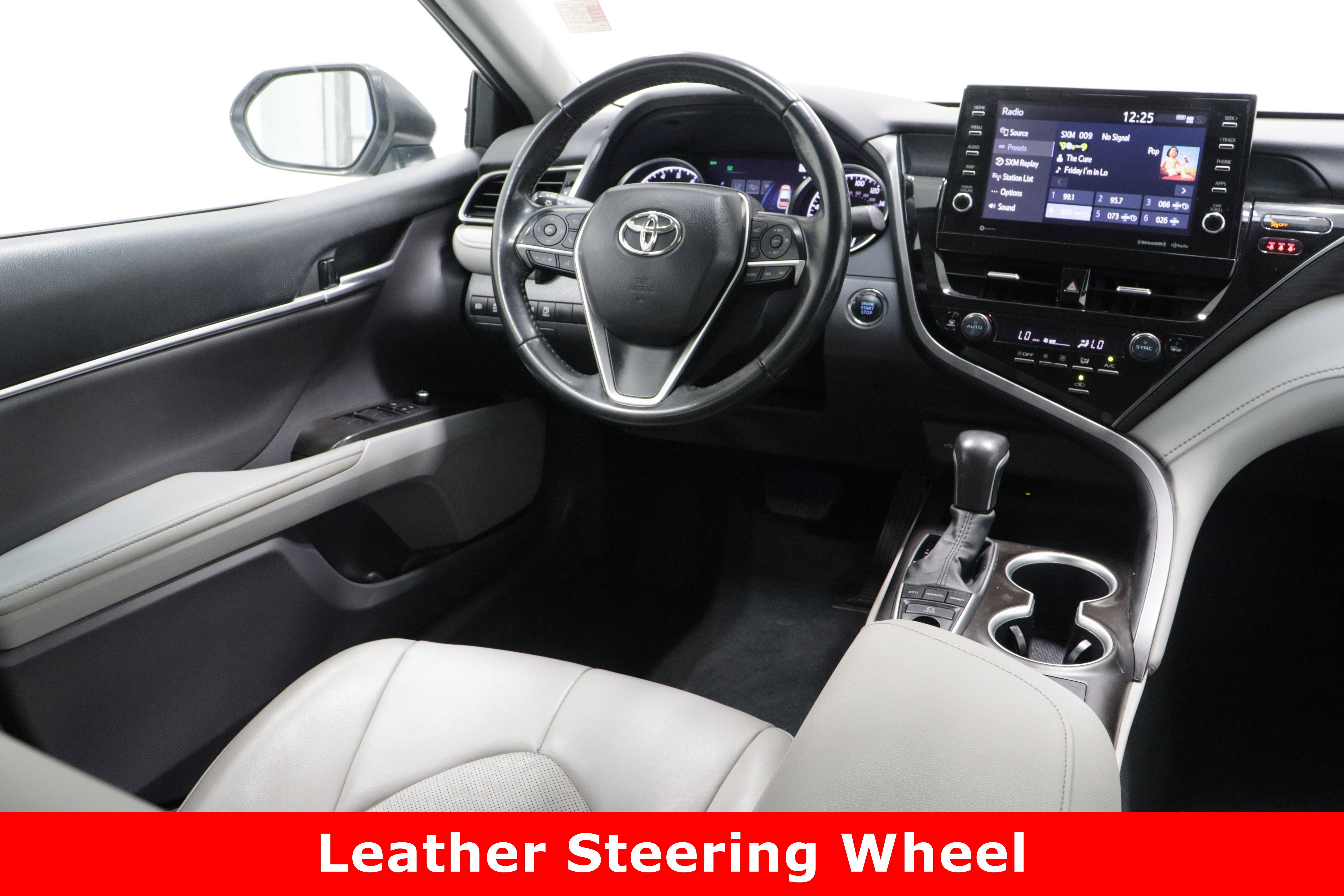 Used 2024 Toyota Camry XLE image 32