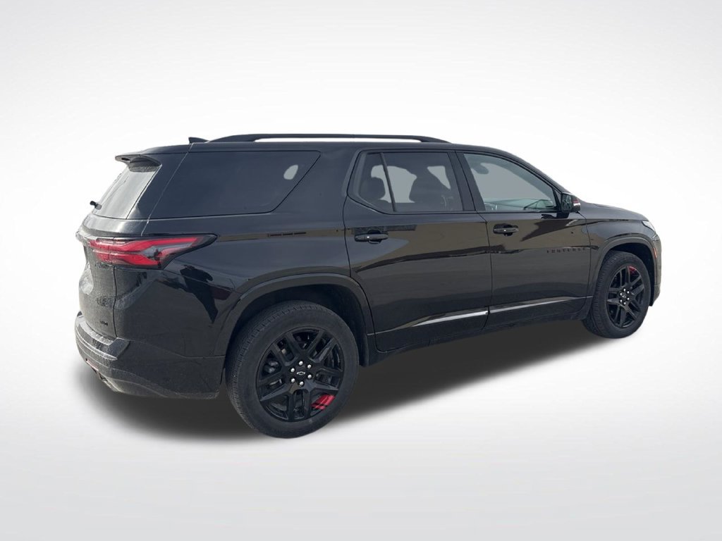 Used 2023 Chevrolet Traverse Premier w/ Redline Edition AWD/4WD image 5