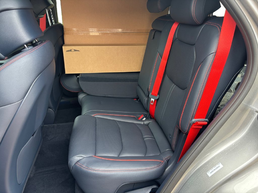 New 2027 Genesis GV70 2.5T Sport Prestige AWD/4WD image 13