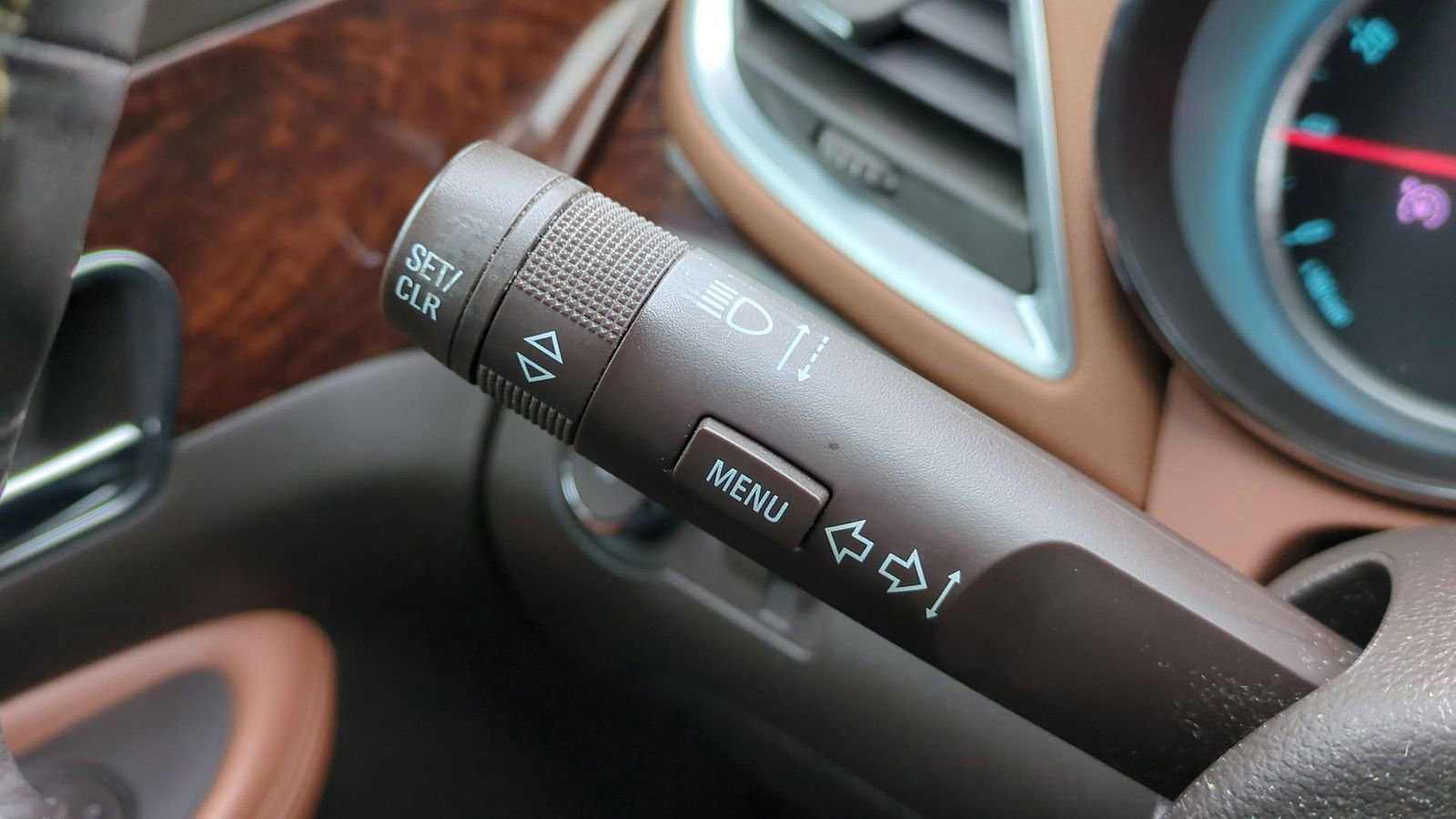 Used 2014 Buick Encore Leather image 27