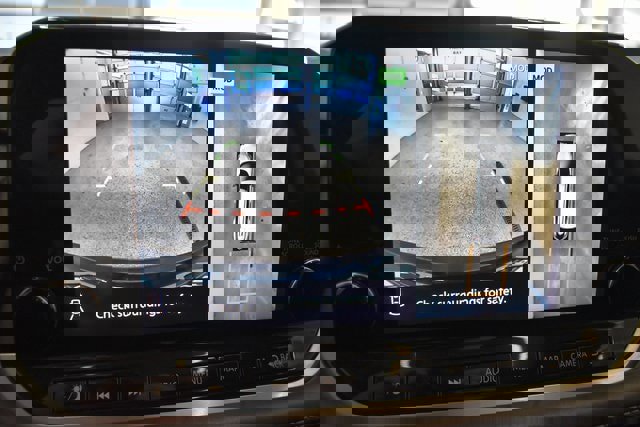 Used 2023 Nissan Rogue SL w/ SL Premium Package image 29