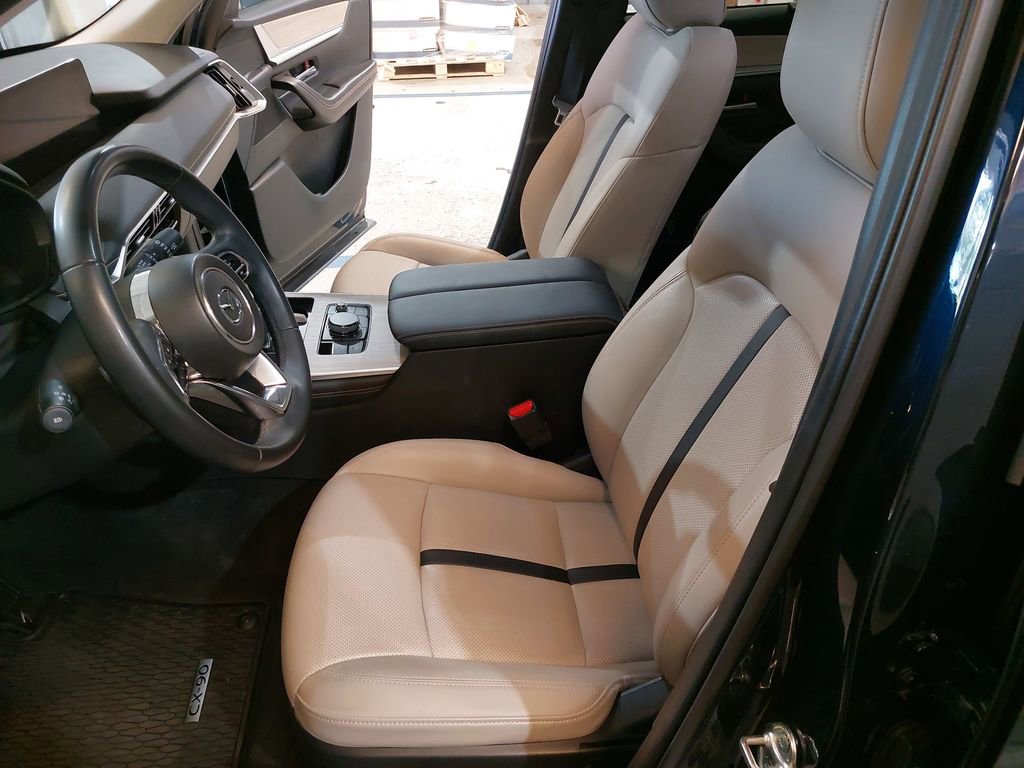 Used 2025 MAZDA CX-90 3.3 Turbo w/ Preferred Package image 16