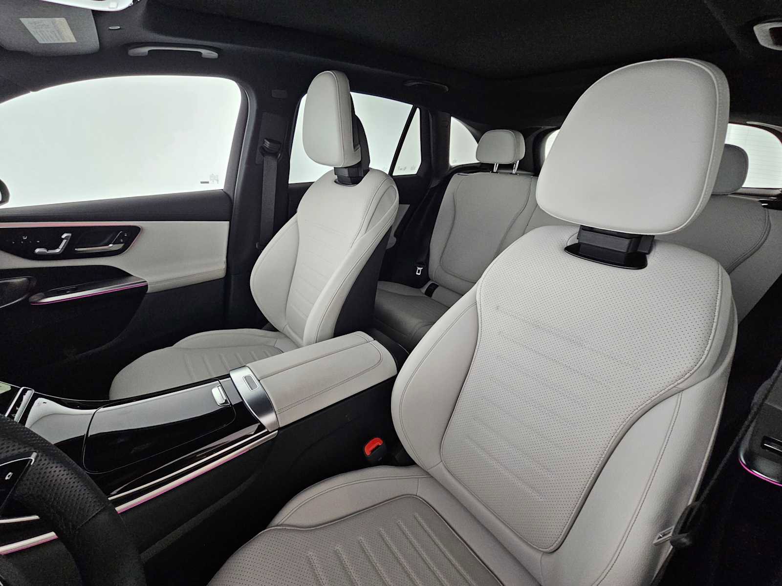 Used 2026 Mercedes-Benz GLC 300 4MATIC image 21