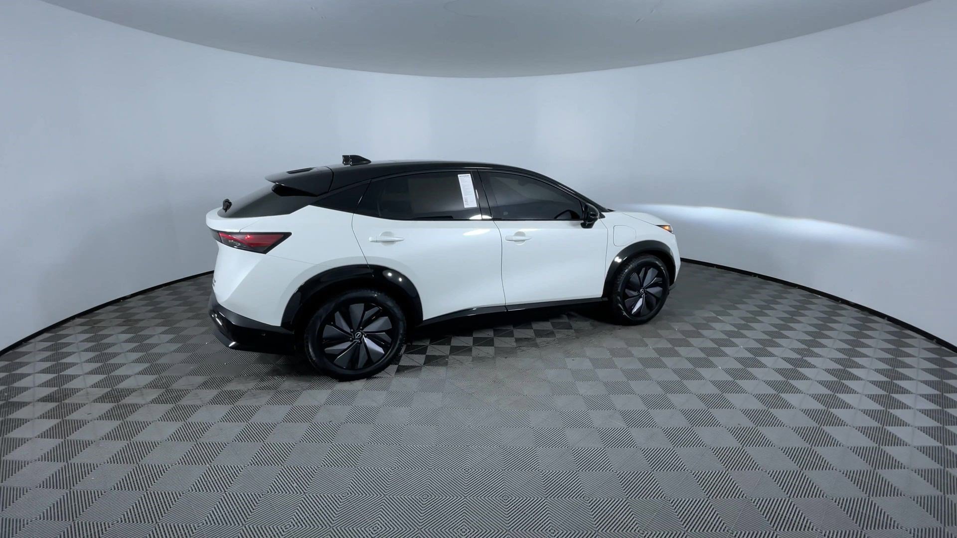 Certified 2023 Nissan Ariya image 9