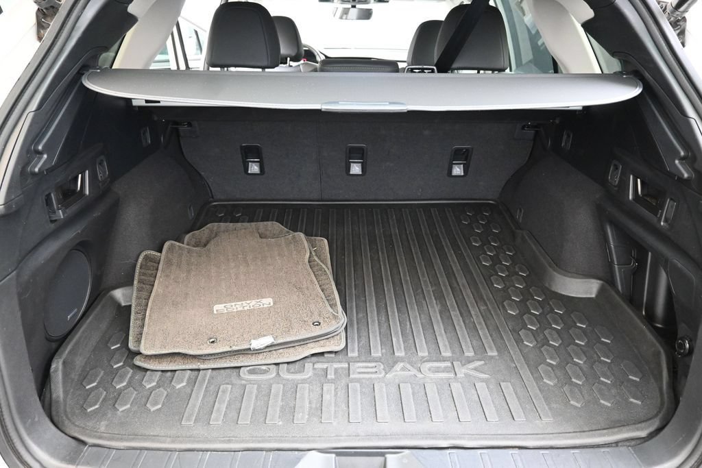Certified 2025 Subaru Outback Onyx Edition AWD/4WD image 19
