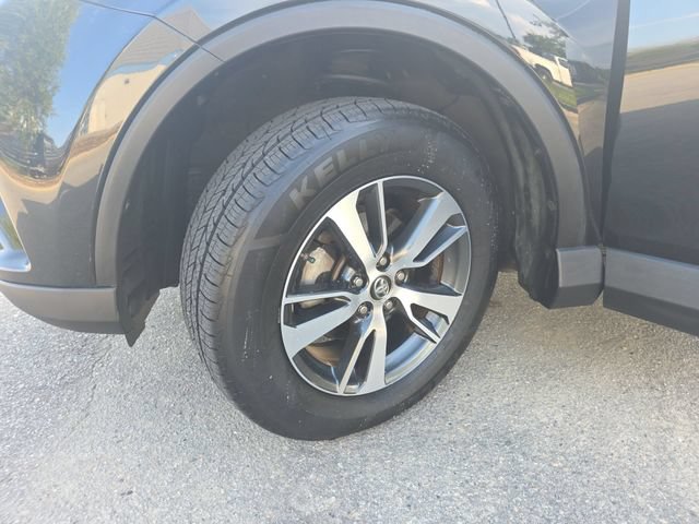 Used 2018 Toyota RAV4 XLE FWD image 33