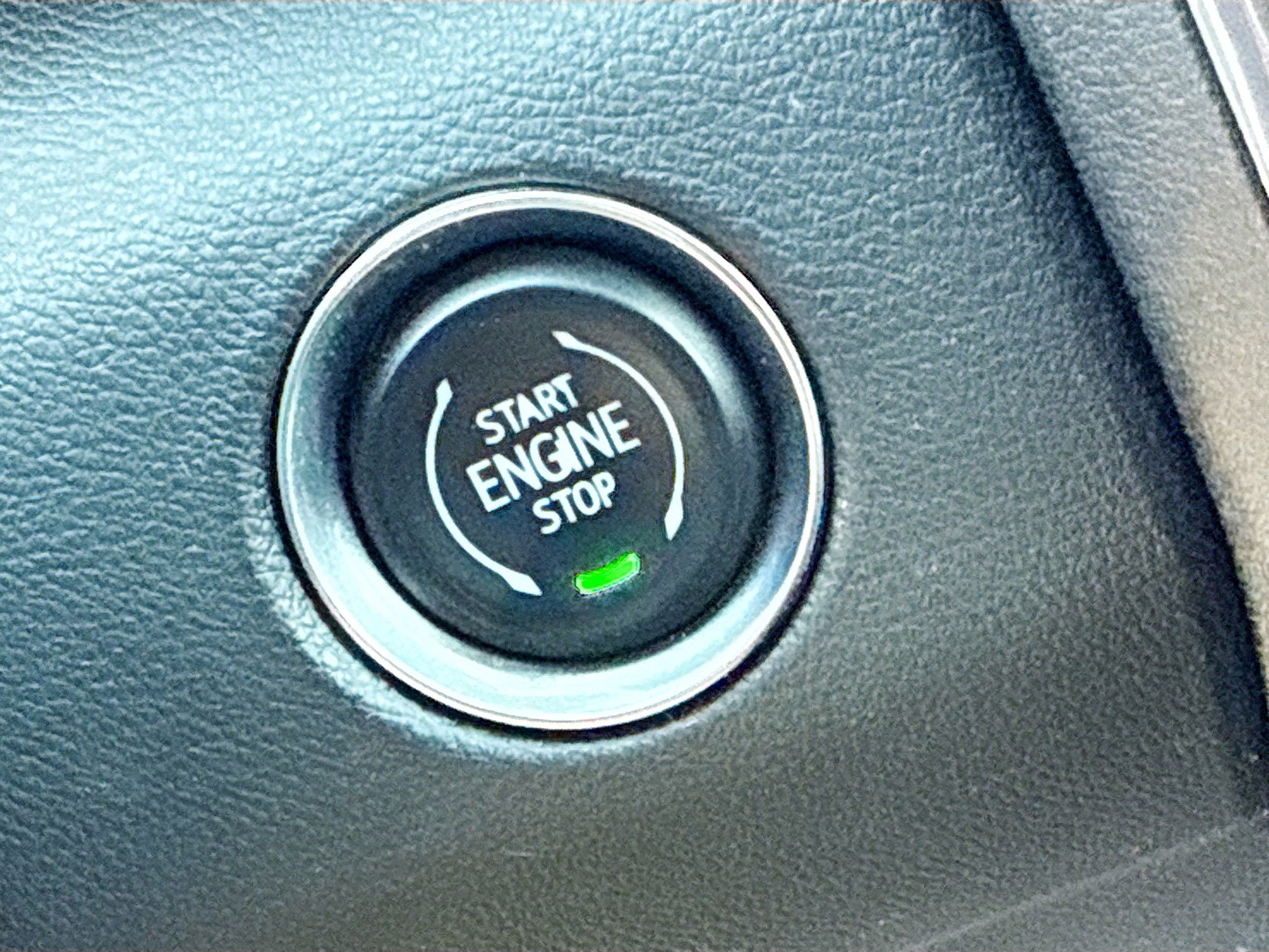 Used 2024 GMC Acadia Denali w/ LPO, Cargo Package image 38