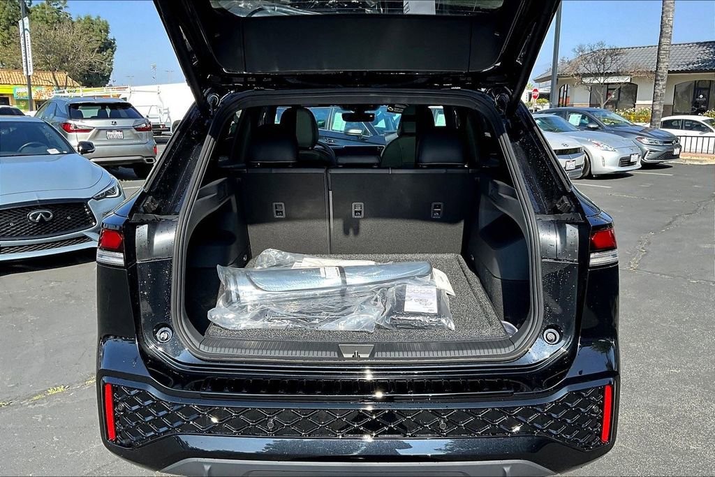 New 2026 Volkswagen Tiguan SE R-Line image 26