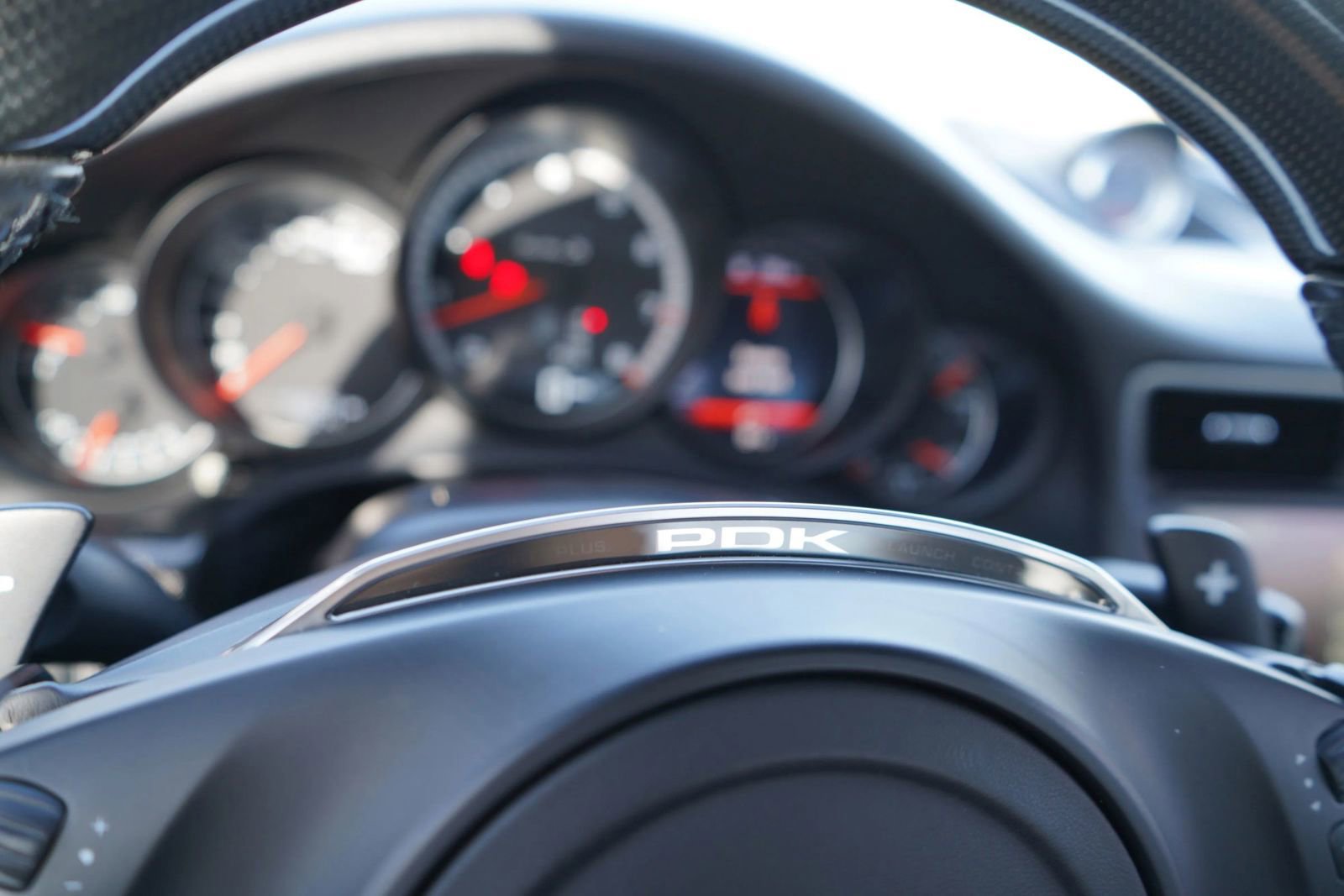 Used 2015 Porsche 911 Turbo S w/ High-end Infotainment Package image 16