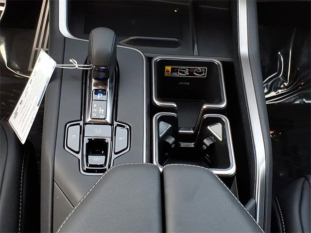 New 2026 Lexus TX 500h AWD image 10