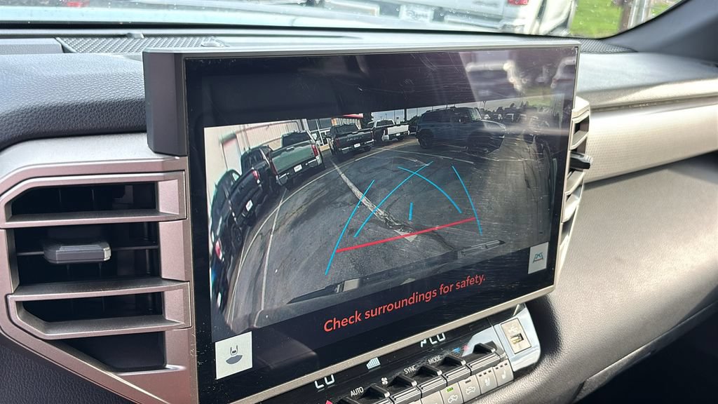 Used 2025 Toyota Tundra Limited AWD/4WD image 20