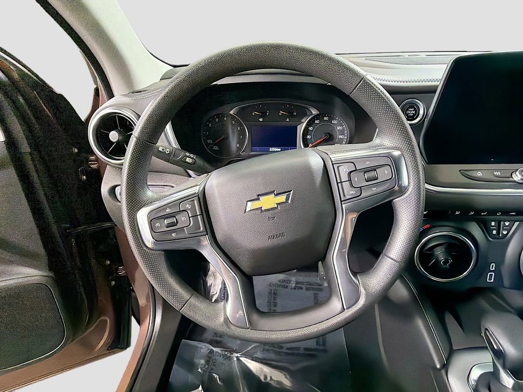 Used 2024 Chevrolet Blazer LT w/ Convenience Package image 11