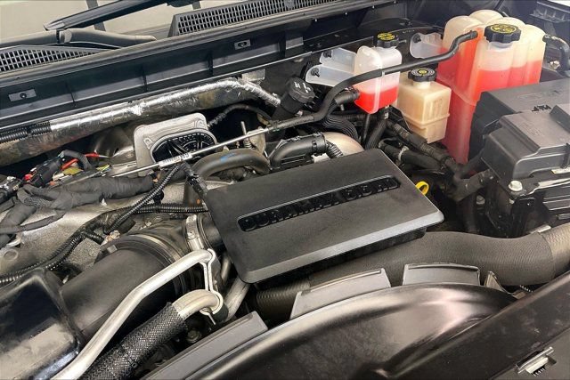 Used 2024 GMC Sierra 2500 Denali Ultimate AWD/4WD image 32
