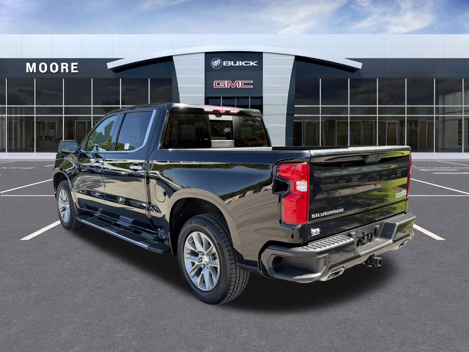 Used 2021 Chevrolet Silverado 1500 High Country w/ Technology Package AWD/4WD image 5