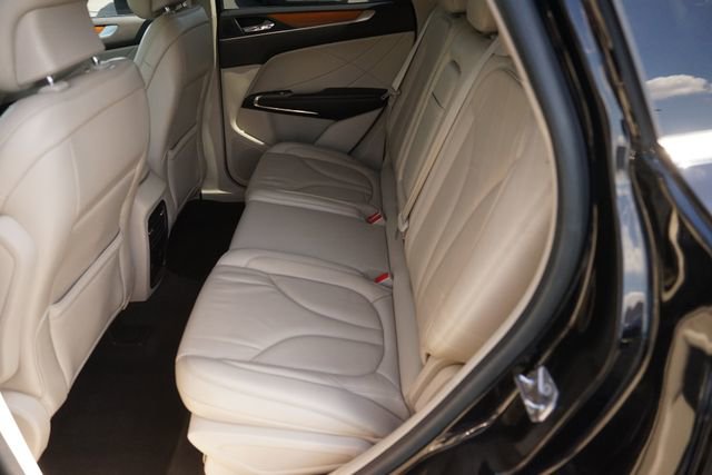 Used 2019 Lincoln MKC Select w/ Select Plus Package FWD image 13
